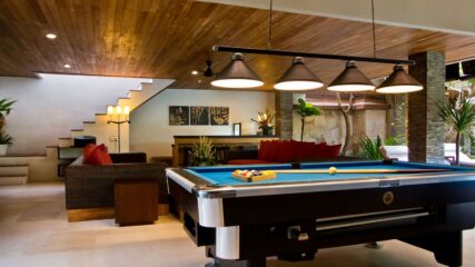 Pool table